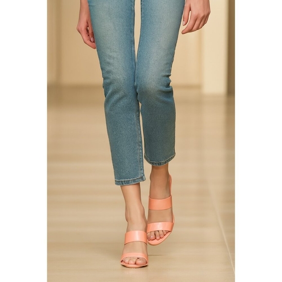 Manolo Blahnik Coral High Heel Shoes Sleek Design Size 36 Made In Italy - Picture 6 of 13